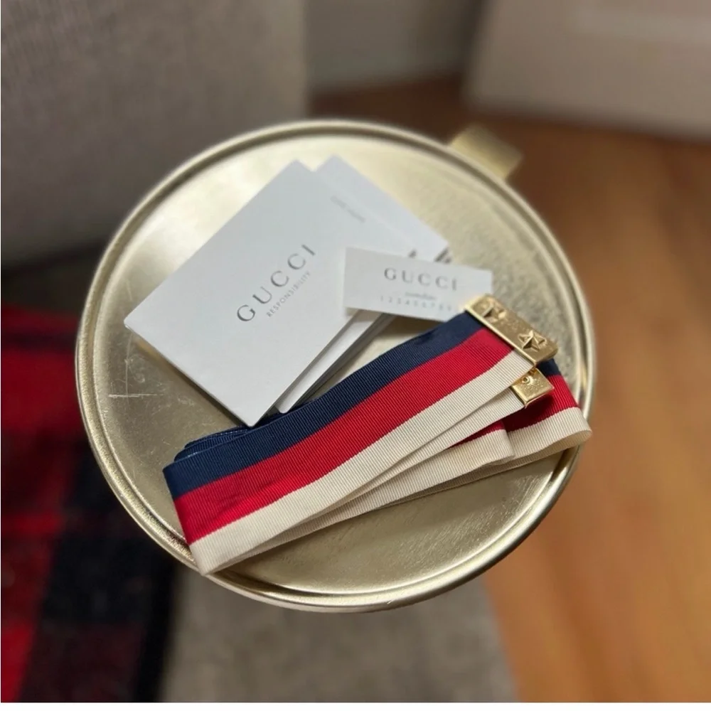 Gucci ivory Gold-Embellished bees and stars crossbody Bag- PM size - Picture 10 of 15